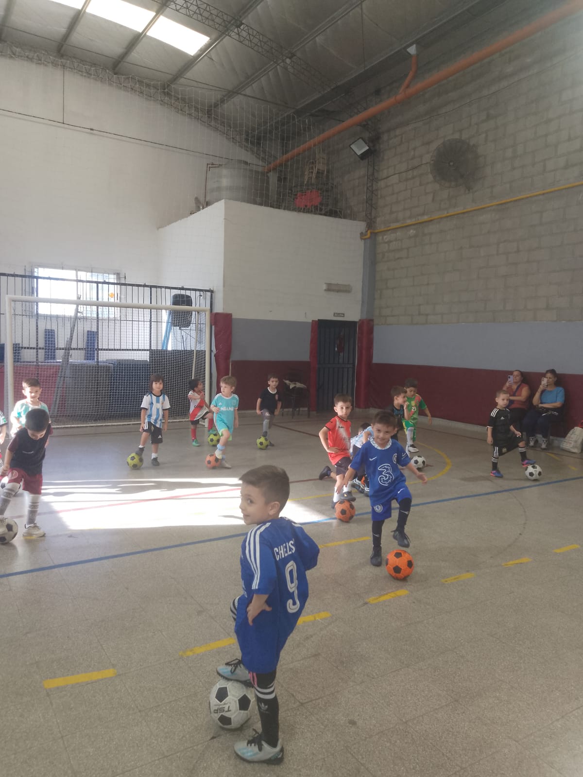 ESCUELITA DE FUTBOL